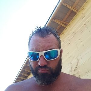 Meet your Posher, Travis